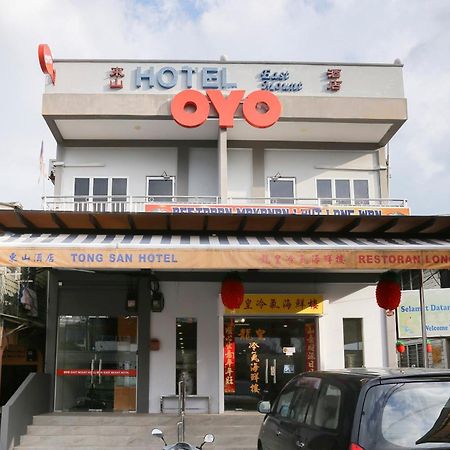 Oyo 89915 East Mount Hotel Kukup Kültér fotó
