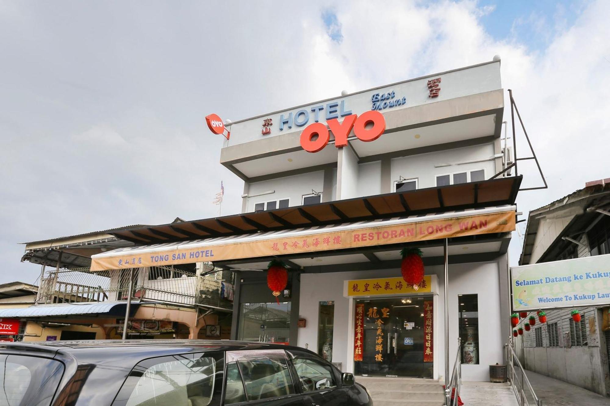 Oyo 89915 East Mount Hotel Kukup Kültér fotó